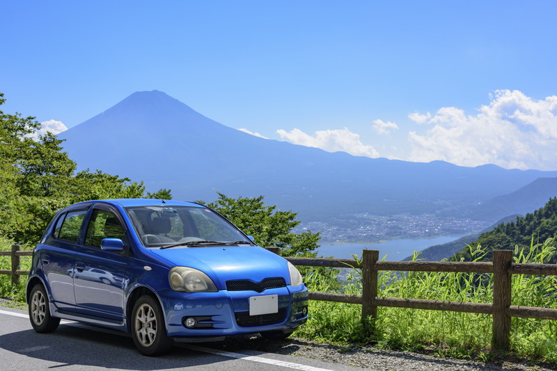 小型乗用車